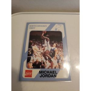 1989 Collegiate Collection #18 Michael Jordan - Carolina's Finest 1st Edition
